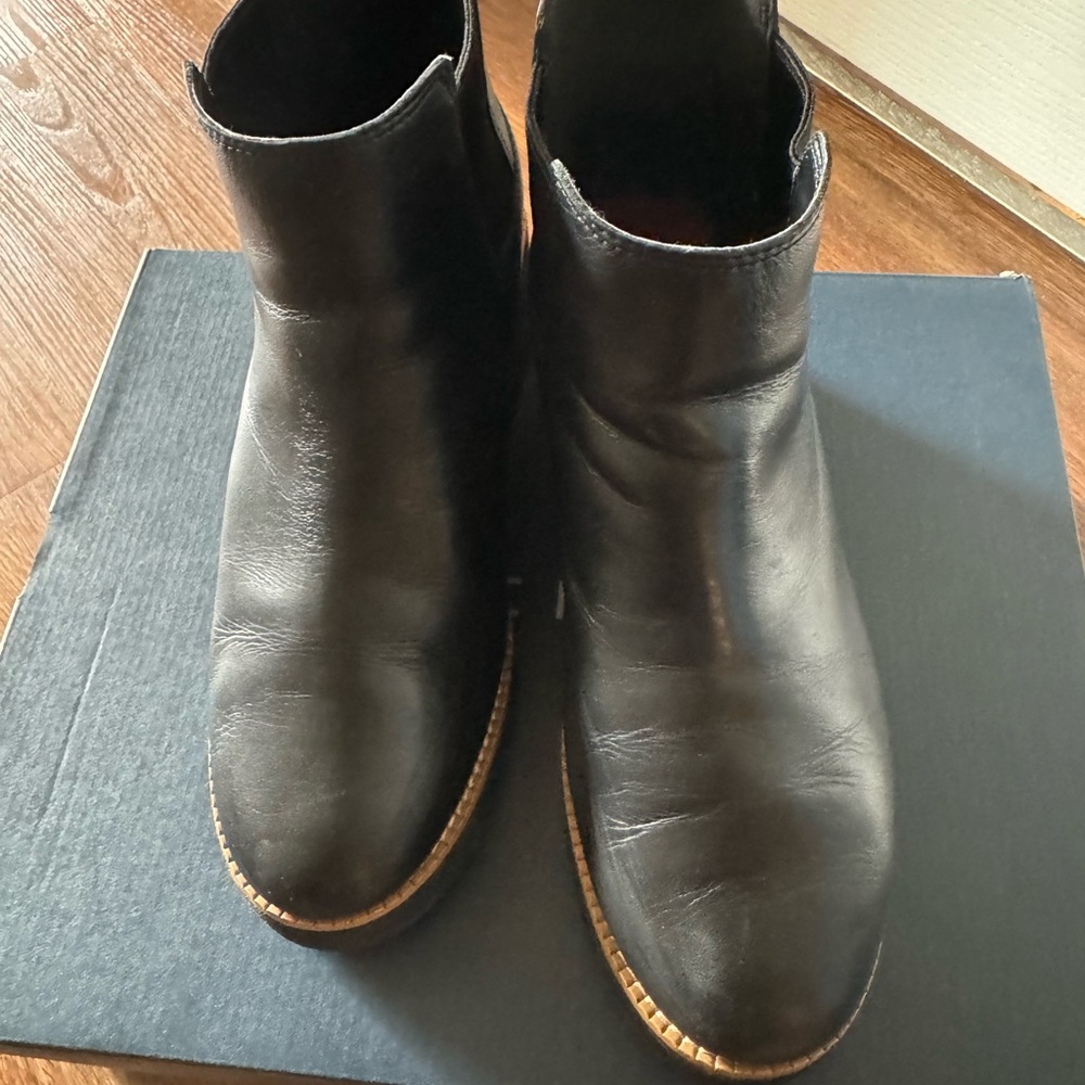 Cole Haan City Wedge Chelsea bootie size 9